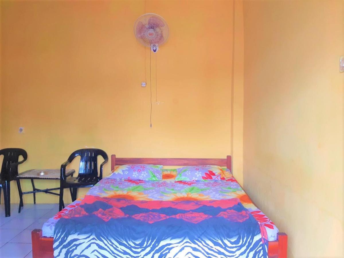 Spot On 2969 Hotel Citra Ayu Labuhan Екстер'єр фото